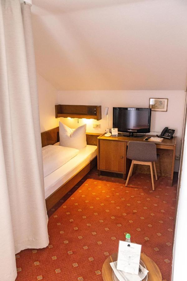Hotel Lindenhof Hubmersberg Pommelsbrunn Esterno foto